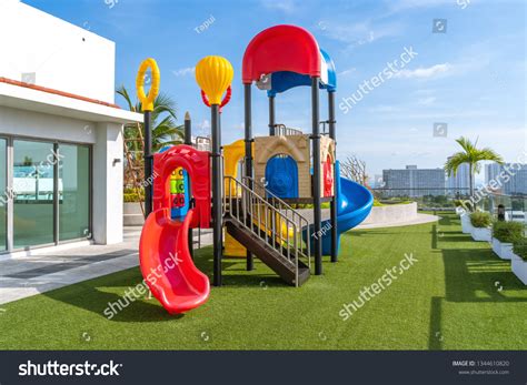 4 Kids Barefoot On Rooftop Images Stock Photos And Vectors Shutterstock