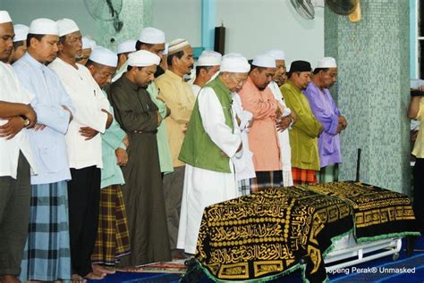 WakaF iLMu - peNDidiKan IsLam tahuN 6: ~s0Lat JeNaZah~