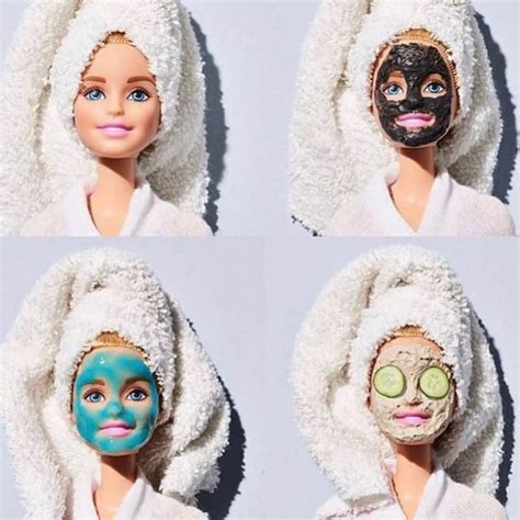 Dia De Spa Com Diferentes Máscaras Facial Beautiful Barbie Dolls