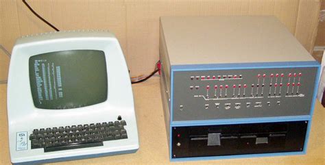 Легендарный компьютер Mits Altair 8800 возродился в Iot облаке Azure