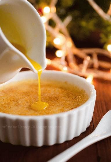 French onion soup made from scratch with caramelised onions and topped with the essential cheesy toast. Przepis: Piernikowy creme brulee - Proste i Smaczne Przepisy