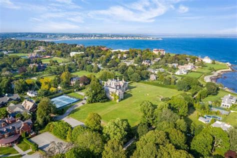 299m Gilded Age Seaview Terrace In Newport Rhode Island Pricey Pads
