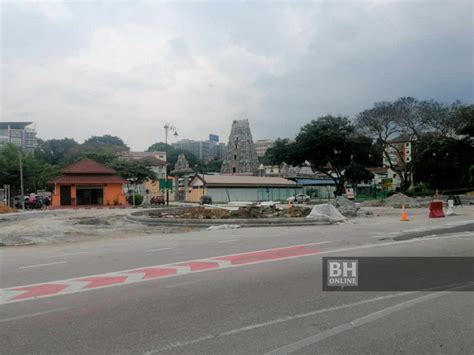 Balai polis trafik is situated in taman desa damai, southeast of sungai kamunting. Bulatan baharu di Klang bakal kurangkan masalah trafik ...