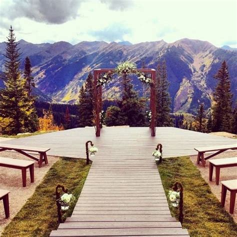 50+ Beautiful Mountain Wedding Ideas You Should Try For Your Wedding