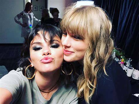 selena gomez and taylor swift inline