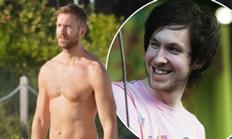 Shirtless Calvin Harris Shows Off His Bronzed Ripped Physique On Miami