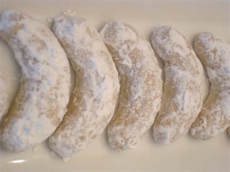 Dawns Recipes Pecan Crescent Cookies