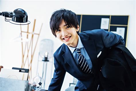 Jun 04, 2021 · せーの！ちゅきちゅき！どうも関西担mkです（photoboy？？）なにわ男子のメンバー紹介！4回目はみんなのロミオ（？）道枝駿佑くんを紹介していきたいと思います。メンバーカラーはピンク！愛称はみっちー（恭平くん命名）おとぎ話から飛び出してきたような王子様とにかく顔が良い！美し. なにわ男子・道枝駿佑、"理想の後輩"熱演! スーツ姿で ...