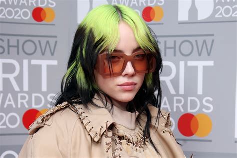 Billie Eilish Ditches Her Green Hair Goes Blond