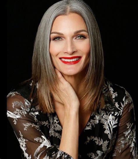 Pin By Suzanne Carter On Transitioning To Gray Grey Hair Transformation Gorgeous Gray Hair