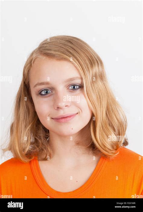 Blonde Teenage Girl Smiling Hi Res Stock Photography And Images Alamy