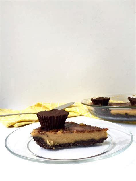 No Bake Vegan Peanut Butter Cup Oreo Pie Whisk And Shout
