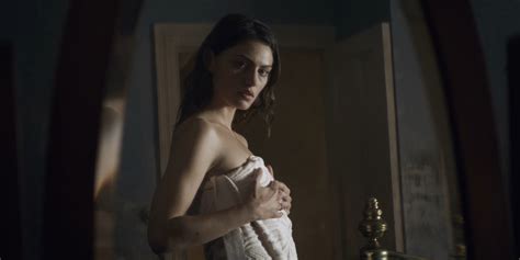 Nude Video Celebs Phoebe Tonkin Nude Bloom S01e02 04 2019