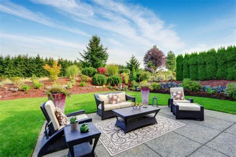 10 Ways To Create A Backyard Getaway Landscaping Tips And Tricks
