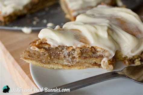 Cinnamon wheel (2 slices of 16). Cinnamon Roll Dessert Pizza - Dishes & Dust Bunnies