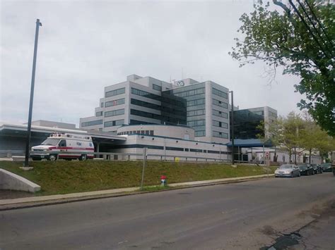 VA Hospital In West Haven Loses Power Operates On Back Up Generators