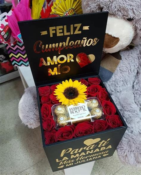 Caja Personalizada Con Rosas Chocolates Ferrero Y Girasol El