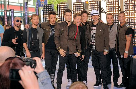 Donnie wahlberg is currently on tour with new kids on the block. Donnie Wahlberg, Joey McIntyre, Jordan Knight, Danny Wood ...