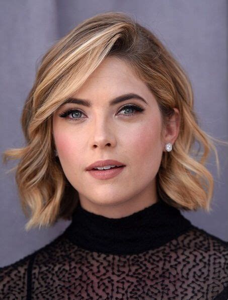 Short Hairstyles Can Also Look Very Formal And Polished For Women They