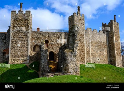 Framlingham Castle Suffolk East Anglia Hi Res Stock Photography And
