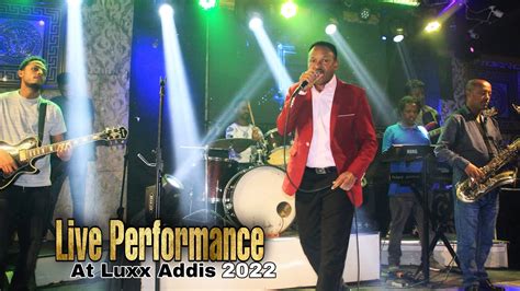 Tade Live Performance New Ethiopian Musicveronica Adane Youtube