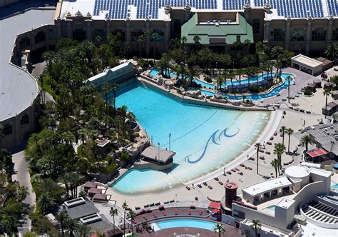 Mandalay Bay Las Vegas Usa Attractions Lonely Planet