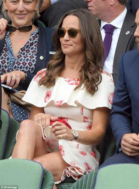 Daily Mail Uk On Twitter Pippa Middleton Flashes Her Thighs In The Royal Box At Wimbledon