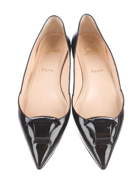 Christian Louboutin Patent Leather Pointed Toe Flats Shoes Cht77031