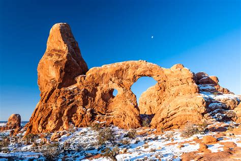 Turret Arch Winter Sunrise Arches National Park Utah 18148
