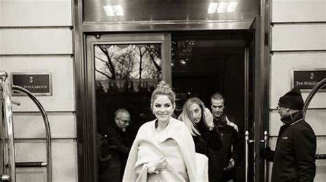 Mαρία Μενούνος Οι αδημοσίευτες φωτογραφίες από την ημέρα του γάμου της