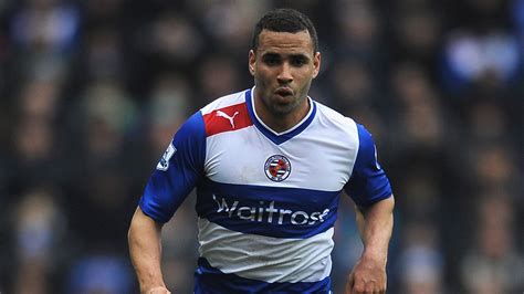 premier league hal robson kanu signs new reading deal football news sky sports