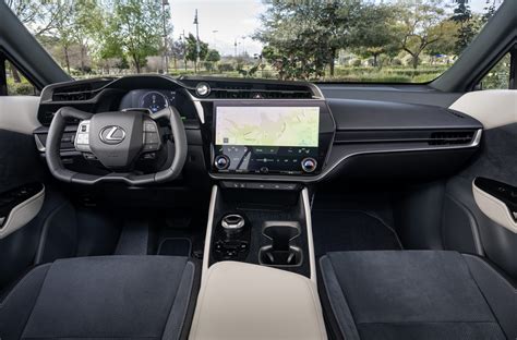 Test Drive The Electric 2023 Lexus Rz 450e Cool Hunting