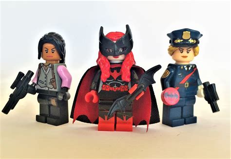 Renee Montoya Batwoman And Maggie Sawyer Custom Lego Minifigures