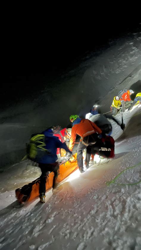 Crews Rescue 3 Mount Hood Climbers In 5 Days 1 Man ‘seriously Hurt
