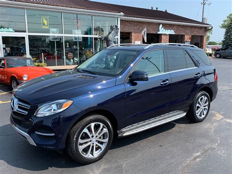 To help turn grip into go, the gle 350 4matic splits the engine's torque 50:50 front/rear. 2017 Mercedes-Benz GLE 350 Stock # 1316 for sale near Brookfield, WI | WI Mercedes-Benz Dealer