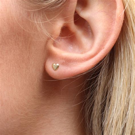 9ct Gold Heart Stud Earrings By Hurleyburley