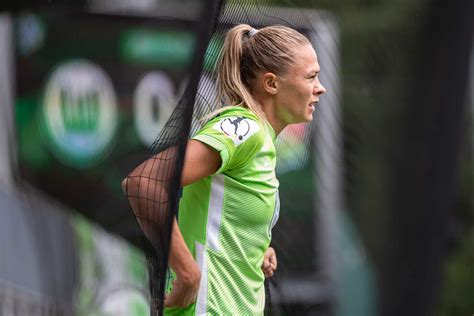 ⚽ footballplayer vfl wolfsburg swedish nationalteam puma athlete. Fridolina Rolfö tillbaka efter hjärnskakningen | Aftonbladet