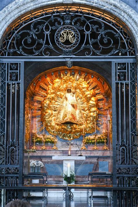 Schwarze Madonna Auf Der Damenkapelle An Einsiedeln Abtei