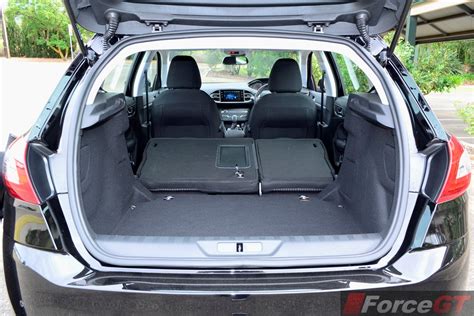 2015 Peugeot 308 Allure Luggage Space Seats Down