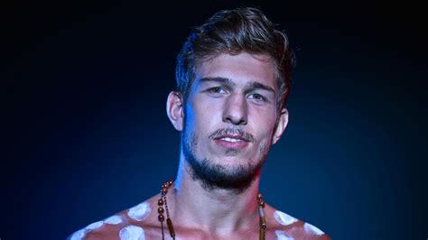 Luuk ikink gaat het nieuwe programma eilandpraat presenteren, de nabeschouwing van expeditie robinson. 'Onbekende' Carlos wint Expeditie Robinson 2017 | RTL ...