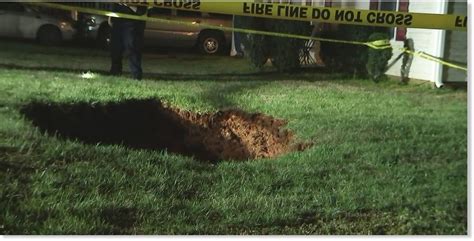 Sinkhole 30 Feet Deep Opens Up In Charlotte North Carolina Earth