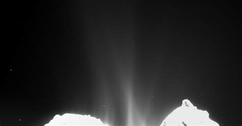 Rosetta Discovers Comet Smells Like Rotten Eggs And Horse Poo