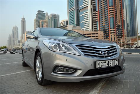 Detailed features and specs for the used 2014 hyundai azera including fuel economy, transmission, warranty, engine type, cylinders, drivetrain and more. Hyundai Azera 2014 Review: Value at large | drivemeonline.com
