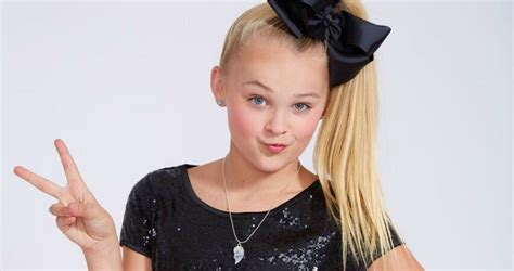 Jojo siwa is an american popular dancer, model, singer, and actress, who started her career at an early age. Jojo Siwa Net Worth 2019, Bio, Wiki, Age, Height