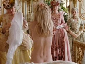 Antoinette nude marie 