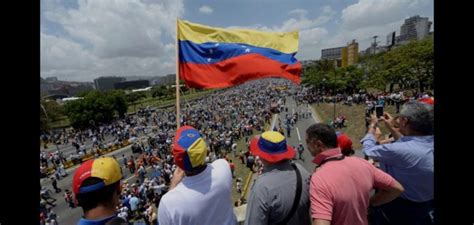 Venezolanos acudieron a las iglesias para rechazar elecciones, opositor frente amplio asegura que seguirá luchando por venezuela luego de las elecciones. Frente Amplio Venezuela Libre protestará el próximo 16 de mayo