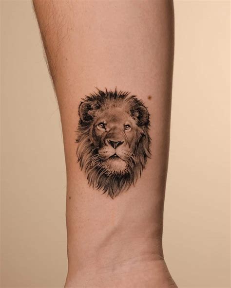 Aggregate 86 Small Lion Tattoo Super Hot Esthdonghoadian