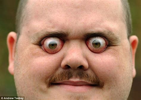 Youtube Video Of Freaky Father S Bizarre Bulging Eye Popping Act Is A Hit Daily Mail Online