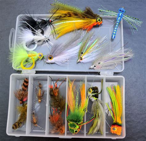 Whitlock Designed Bass Flies 17 Flies Dave And Emily Whitlock