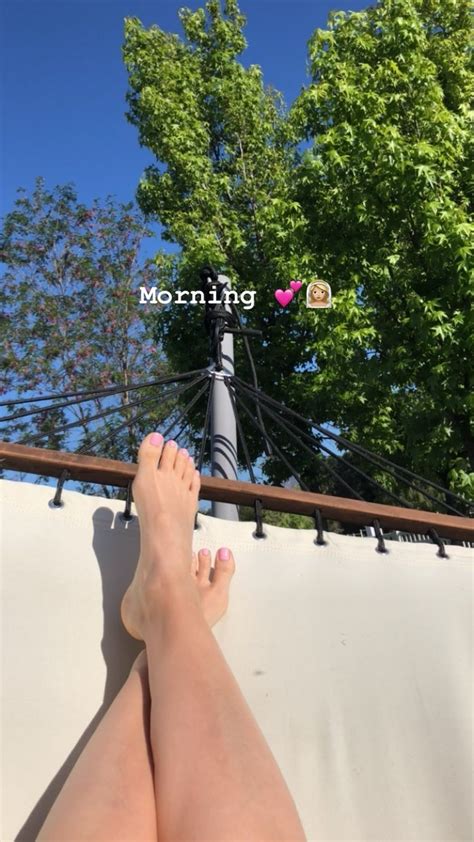 Beth Behrs S Feet Hot Sex Picture